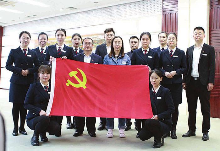 从天津绍兴道或者友谊路到南开花园坐几路公交车?游戏画面